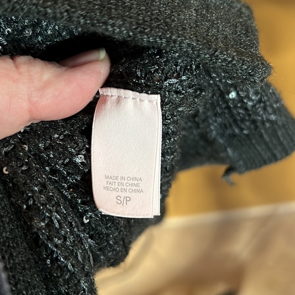 Victoria’s Secret Charcoal Gray w/ Silver Sequin Cardigan Wrap Size S - Picture 6 of 8